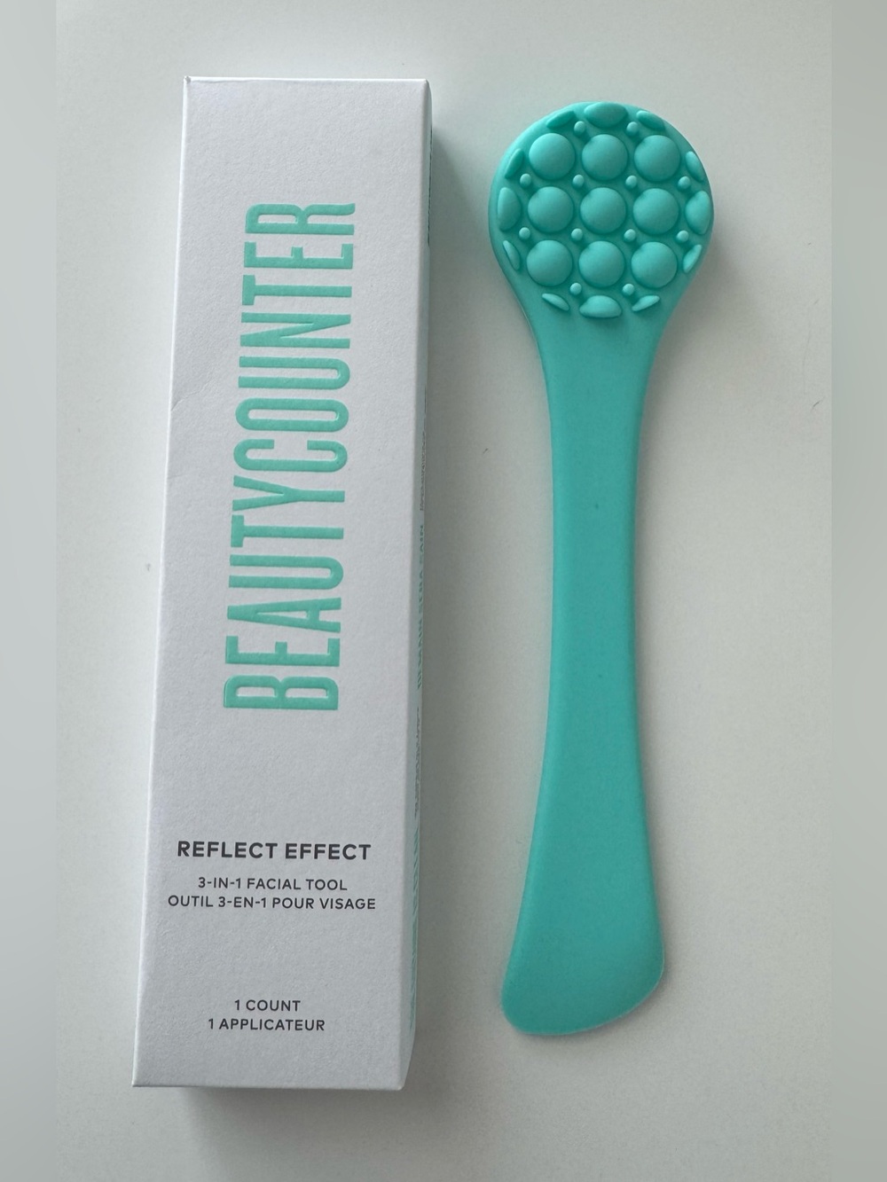 Beautycounter Reflect Effect 3-in-1 Facial Tool - Teal